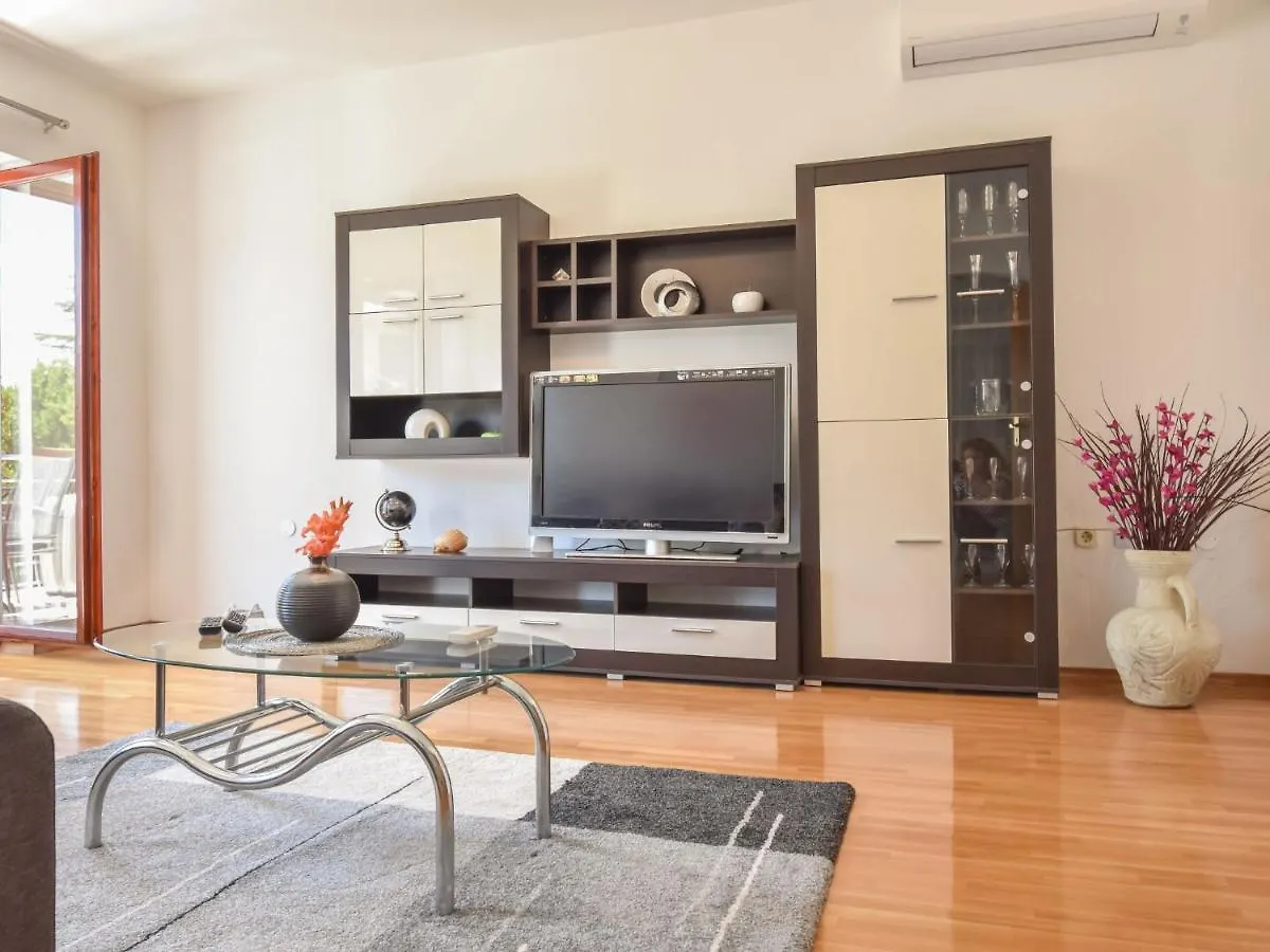 Apartment Aurora By Interhome Buzet Croatie